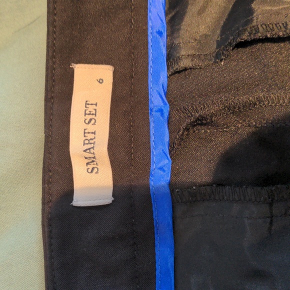 Black pants - Picture 3 of 4